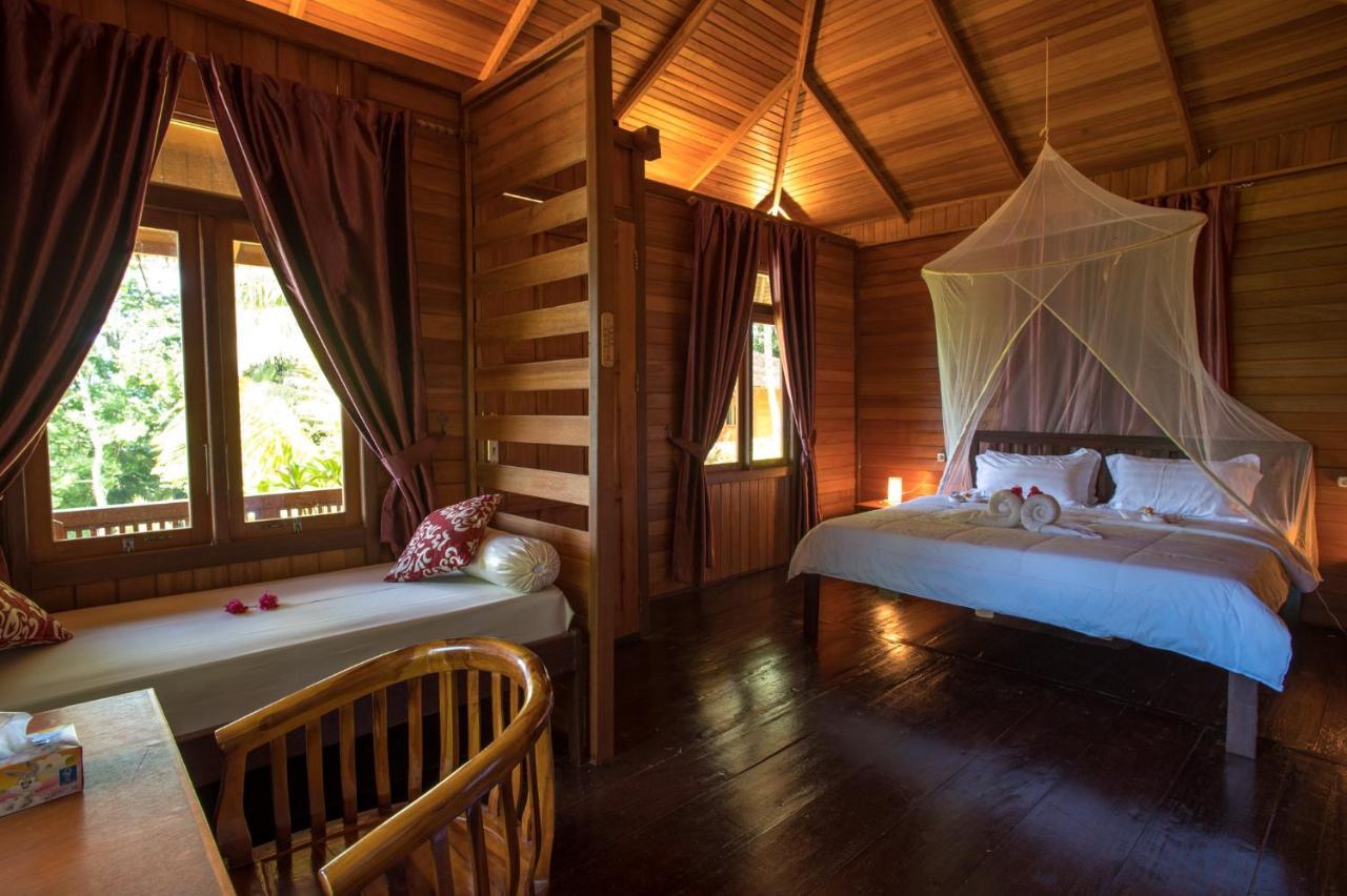 K2 Lembeh Dive Resort Bitung Luaran gambar
