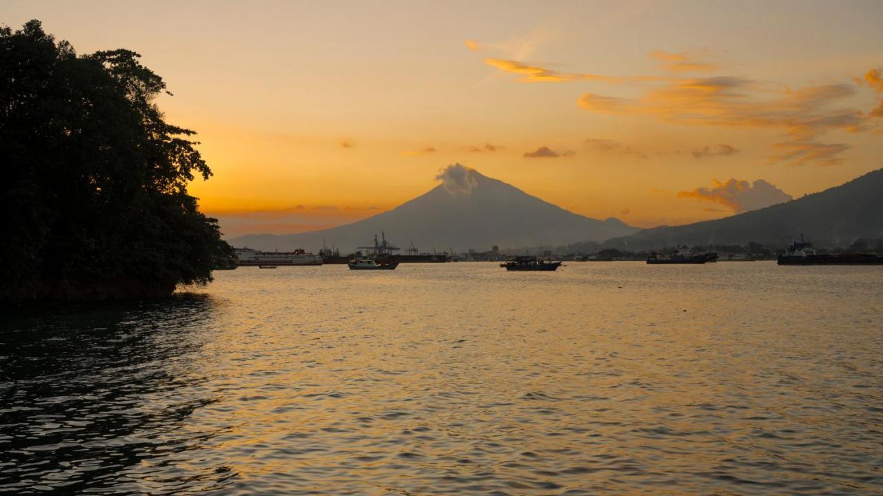 K2 Lembeh Dive Resort Bitung Luaran gambar
