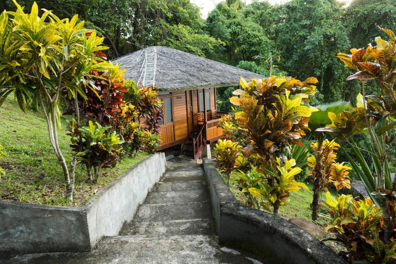 K2 Lembeh Dive Resort Bitung Luaran gambar